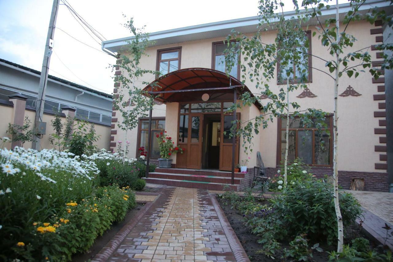 Medi Guest House Oš Esterno foto