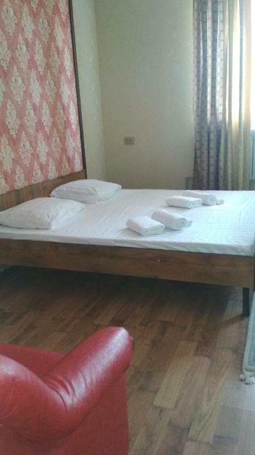 Medi Guest House Oš Esterno foto